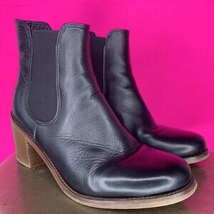 Minelli Black Leather Round Toe Stacked Heel Chelsea Boot Sz 7